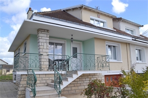 maison-villa à la vente -   86100  CHATELLERAULT, surface 97 m2 vente maison-villa - APR712447